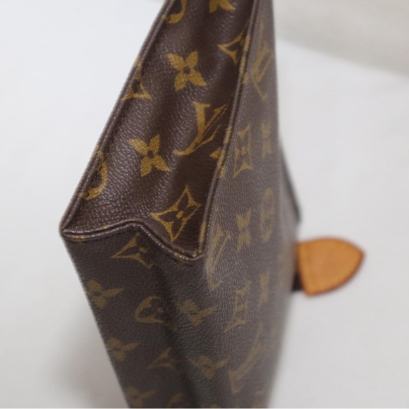 💖💯 Authentic LOuis Vuitton Monogram Toiletry 19 Cosmetic Pouch 💖 - Picture 8 of 16